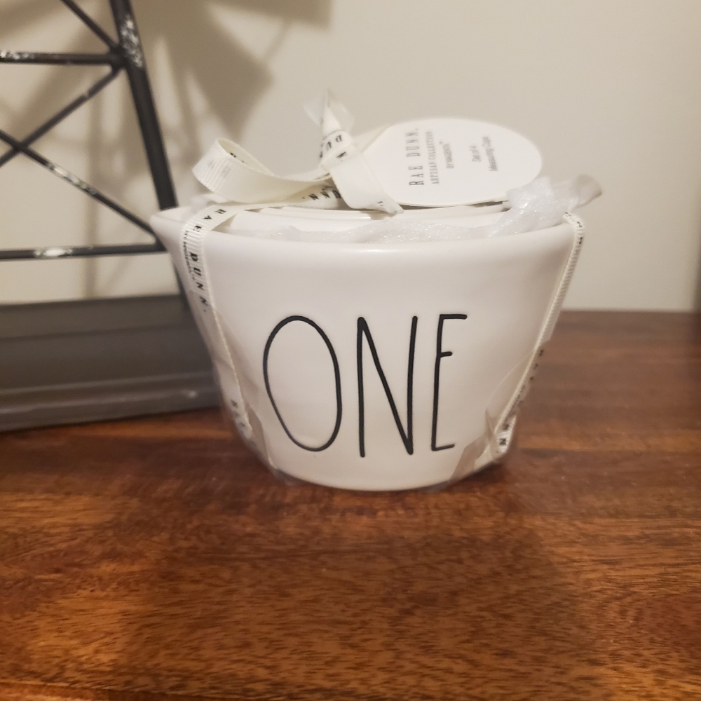 Rae dunn matte white measuring cups